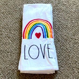 Kitchen towels love🌈